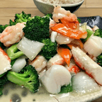 Best Seafood Combination in Waterloo, IA