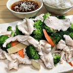 Best D2. Steamed Chicken Broccoli Healthy in Waterloo, IA