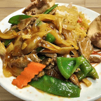 Best Curry Beef w. Peas Large in Waterloo, IA