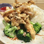 Best Chicken w. Snow Peas in Waterloo, IA