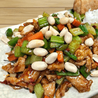 Best H11. Kung Pao Chicken in Waterloo, IA